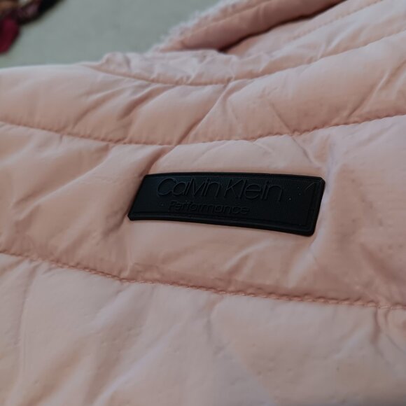 Calvin Klein Performance quilted vest with sherpa fleece lining Size M - Picture 3 of 5